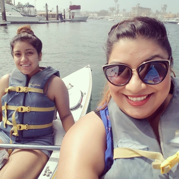 Meet your Posher, Melissa - Picture 1 of 1